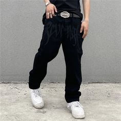 SPECIFICATIONS Closure Type: Zipper Fly Applicable Scene: Casual Fabric Type: Stripe Applicable Season: Spring and Autumn Style: HIP HOP Gender: MEN Decoration: Embroidery Pattern Type: Solid Fit Type: LOOSE Length: Full Length Jeans Style: Cross-pants Thickness: Midweight Waist Type: low Material: Denim Item Type: JEANS Black Baggy Jeans, Streetwear Pants, Y2k Men, Jean Large, Denim Chic, Grunge Vintage, Punk Grunge, Y2k Jeans, Black Streetwear