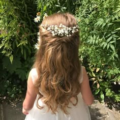 Flower Girl Updo, Flower Hairstyles, Hairstyle Bridesmaid, Girls Updo, Communion Hairstyles, Κούρεμα Bob, Girl Flower, Flower Girl Hairstyles, Natural Hair Styles Easy