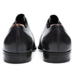 Power your business look with CORTHAY Paris' immaculately crafted "Arca" Gunmetal Calf Leather Derby Shoes. Crafted in France with calf leather uppers and laces, these shoes ensure a luxurious fit; the included shoe trees add to their longevity. The eyelets, black leather outsole, and rubber heel add a smart touch. Let these shoes boost your style! NEW Model: Arca Marked Size: 8.5 Gunmetal Color Calf Leather upper Black Calf Leather Lining and Insole Black Leather Outsole 2 Eyelet Derby Shoes Gr Shoe Tree, Business Look, Derby Shoes, Rubber Heels, New Model, Calf Leather, Derby, Leather Upper, Black Leather