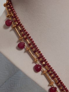 Abharana Jewellery Designs, Ruby Earrings Gold Indian, Beaded Gold Jewelry, Ruby Sets Indian Gold, Indian Accessories Jewelry, Coral Pendant Indian Gold, Indian Beads Jewellery, Coral Necklace Indian Gold, Ruby Beads Jewellery Indian