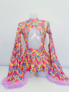 Rainbow rave outfit. Rave festival fit Alien Inspired Outfit, Mushroom Dance, Micro Skirt, Floral Set, Lycra Fabric, Mode Inspo, Rave Outfits, Character Outfits