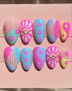 Bright Summer Nails Designs 2024, Early Summer Nails, Profitable Hobbies, Summer Nails 2023 Color Trends, Nails 2023 Color Trends, 2023 Color Trends, Summer Nails 2023, Nails Arts, Peach Nails