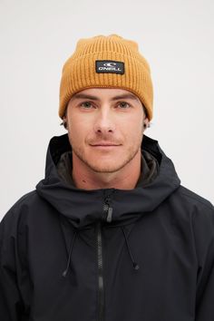 Perfect for the city, beach or slopes, the Bouncer Beanie in muted colourways features a chunky rib-knit pattern and is fully fleece lined. Warm and comfortable, with an O'Neill badge on the folded brim. Casual Beanie For Winter Sports, Casual Outdoor Beanie With Fleece Lining, Snow Accessories, Snow Jacket, Knit Pattern, City Beach, Knit Patterns, Rib Knit, Caramel