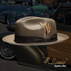 Mens Fedora Hat Outfit, Mens Dress Hats, Golden Line, Mens Hats Fashion, Fedora Hat Men, Brown Hat, Brown Hats, Mens Fashion Classy, Cotton String