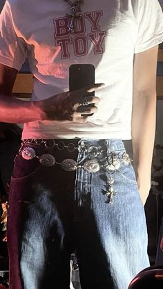 Belt Jeans, Cooler Style, Boy Toy, Nikki Sixx, Silver Belt, Estilo Punk, 로고 디자인, Looks Style, Fitness Inspo