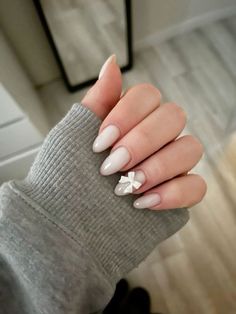 New Years Nail Designs White, Milky White Nails Ideas, Uñas Milky White, Milky Nails With Design, Milky White Nails With Design, Nails Milky White, Milky Pink Nails, Pink Nails Opi, Milky White Nails