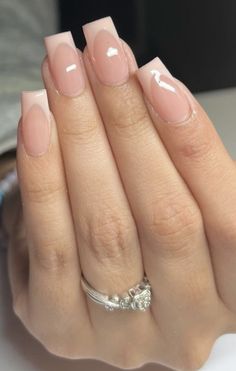 Gel X Long Square Nails, Cute Short Nude Nails With Design, Simple Light Nail Designs, Medium Acyrilics Nails, Creme Nails Acrylic Design, Short Nails Ideas Square Simple, Milky Pink Nails With French Tip, Clean Short Nails Look, Nails Inspiration Almond Short