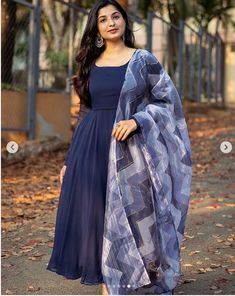 Georgette Long Dress, Printed Kurti Designs, Diy Maxi Dress, Indian Dresses For Women, Stylish Kurtis Design, Cotton Kurti Designs