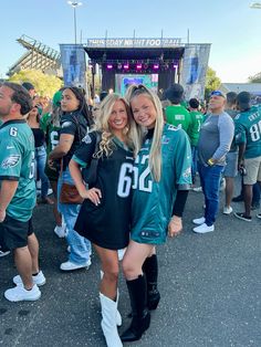 Eagles Jersey Outfit Women, Eagles Game Outfit, Eagles Football Outfit Women, Female Nfl Jersey Outfit, Nfl Game Day Outfit Woman Eagles, Eagles Game Day Outfit, Football Jersey Outfit Women, Nfl Game Day Outfit Woman, Philadelphia Eagles Game Day