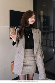 Formal Wear Women Skirt, Formal Wear Women Aesthetic, Classy Female Outfits, Korean Formal Outfits For Women, Korean Business Fashion, Business Professional Outfits For Women, Attorney Outfit, Lawyer Outfit, Elegant Jacket