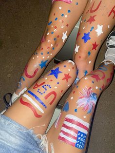 Painting On Legs Ideas Usa, Paint Fairy, Fourth Of July Outfits, July Outfits, Patriots Day, Fairy Hair, Leg Pain