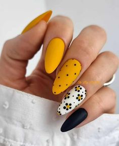 #fallnails #autumnnails #nailart #naildesigns #nailinspiration #nailsofinstagram #nailsoftheday #nailswag #nailgoals #nailtrends #nailfashion #nailaddict #naillove #nailstagram #nailspiration #nailsonfleek #nailstyle #nailpolish #nailobsessed #nailcommunity #nailjunkie #nailenvy #nailgamestrong #nailsonpoint #nailsofig #nailsoftheweek #nailsofthefall #nailsofautumn #nailsofseason #nailsoftheholidays #nailsofthedayfall Yellow Nails, Fall Nail, Floral Nails, Fall Nail Designs, Fall Nails, Black Nails, Swag Nails