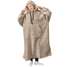 Pavilia Wearable Blanket Hoodie, Oversized Faux Shearling Lined Sweatshirt Blanket Gift for Adults WEARABLE HOODIE BLANKET - A perfect sweater and blanket all in one. Made from 460 GSM of 100% premium microfiber fleece polyester and plush warm faux shearling lining, this blanket sweatshirt is super soft, comfortable and luxurious! Functional and practical, perfect for all season outdoor and indoor activities. Large Pocket Design - Comes with a giant sweatshirt pocket to keep hands warm; and a small front chest pocket to store your mobile devices, such as phone, tablet, and remote controls. Elastic sleeve cuffs provide full mobility, warmth, and cover. ONE SIZE FITS ALL - Large and oversized, makes this hooded sweatshirt blanket roomy and easy to wear! MACHINE WASHABLE - Easy to care for. M Long Sleeve Cotton Dress, Sweatshirt Blanket, Oversized Blanket, Blanket Sweater, Blanket Hoodie, Hoodie Blanket, Wearable Blanket, Hooded Blanket, Oversized Sweatshirt