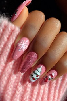 OMG, these pink Christmas nails are everything! From girly designs with silver snowflakes to cute Santa hats, I’m obsessed with the new trend. They’re perfect for getting into the holiday spirit. You should definitely check these out—they’re fabulous! Christmas/new Years Nail Designs, Christmas Nail Ideas Almond Shape, Cute Simple Christmas Nails Winter, Cute Christmas Gel Nails, Pink Thanksgiving Nails, Gel Nails Christmas Designs, Holiday Gel Nails Winter, 2024 Christmas Nails, Nails Christmas Pink