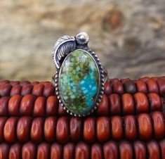 Native American Women's Navajo Silver Kingman Turquoise Ring Size 7.25 Navajo Ring, Vintage Jewellery Rings, Navajo Rings, Pendant Watches, Green Hues, Kingman Turquoise, Men's Jewelry Rings, Timeless Treasures, Men's Rings