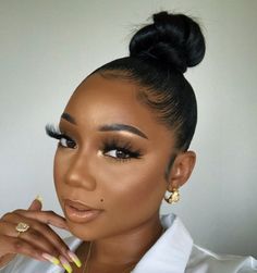 Tamara Hall Hair, Tamera Mowry Hair Accessories, Tamara Renaye Makeup, Tamara_ldn Instagram, Natural Hair Ponytail, Everyday Eye Makeup, Natural Hair Haircuts, Tamar Braxton Meme, Pressed Natural Hair