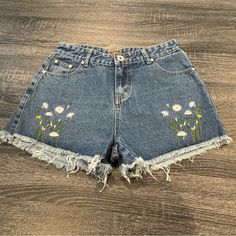 Never Worn. Size Medium. 100% Cotton. No Stretch. Beautiful Embroidery On Medium Blue Color. Embroidered Vines, Demin Shorts, Blue Denim Shorts, Beautiful Embroidery, Medium Blue, Jean Shorts, Blue Denim, Denim Shorts, Blue Green