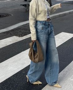 shoulder bag Autumn Outfits, Italian Outfits, 가을 패션, Outfit Inspo Fall, Fall Winter Outfits, Outfits Casuales, Primavera Estate, Look Fashion, Winter Wonderland