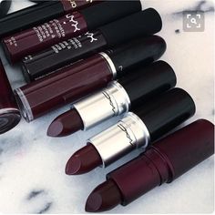 Lipstick Tattoos, Maquillage On Fleek, Burgundy Lipstick, Dark Lipstick, Lips Shades, Mac Makeup, Lipstick Makeup, Makeup Goals, Lipstick Shades