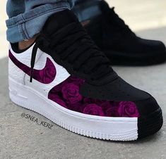 Nike Shoes Women Fashion, Boty Nike, Skor Sneakers, Nike Shoes Air Force, Nike Fashion Shoes, Jordan Shoes Girls, Custom Nike Shoes, Custom Air Force 1, Jordan 1s