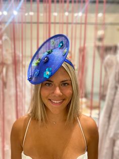 This beautiful custom Kentucky Derby hat/fascinator is the perfect piece for any Derby, Oaks, or Race Day outfit. Please note hats/fascinators are one size fits most; if you need additional specifications on hat/fascinators dimensions feel free to message us. All sales are final BR2018-003 Fitted Hats For Garden Party At Royal Ascot, Fitted Straw Hat With Structured Crown For Royal Ascot, Fitted Hat With Round Crown For Kentucky Derby, Structured Crown Straw Hat For Royal Ascot, Fitted Mini Hat With Short Brim For Spring, Fitted Short Brim Mini Hat For Spring, Spring Mini Hat With Short Brim, Kentucky Derby Hats With Pinched Crown For Races, Kentucky Derby Hats With Pinched Crown