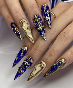 Nail Art Blue And Gold, Nails Blue And Gold, Royalty Nails, Victorian Nails, Baroque Nails, Blue And Gold Nails, Regal Nails, Blue Gold Nails, Royals Nails