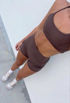 Cute Workout Outfits, Cute Gym Outfits, Gym Fits, Workout Fits, Fitness Inspiration Body, Healthy Girl, Workout Sets, Workout Aesthetic, Workout Outfit