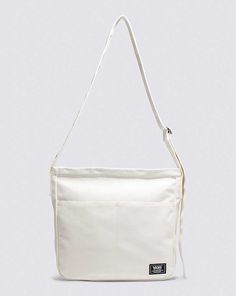 Got It Together Shoulder Bag Adjustable Strap Canvas Bag For Daily Use, Canvas Bag With Adjustable Strap For Daily Life, Daily Canvas Bag With Adjustable Strap, White Canvas Shoulder Bag With Zipper Closure, Practical White Shoulder Bag With Zipper Closure, Urban Shoulder Bag With Zipper Closure For Everyday Use, Modern Cotton Shoulder Bag With Pockets, Urban Canvas Bags With Large Capacity, Urban Style Large Capacity Canvas Bags