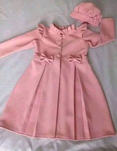 Sewing Baby Clothes, Kids Frocks Design, Trendy Shirt Designs, Kids Dress Wear, Baby Dress Design, Kids Gown, Dress Design Patterns