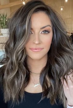 Balayage Straight Hair, Ash Brown Hair Color, Ash Brown Hair, Ash Hair Color, Ombre Brown, Hair Ombre, Caramel Highlights, Hair Color Highlights