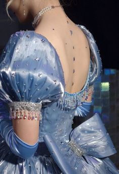 Detail Couture, Fantasy Dress, Fantasy Fashion, Mode Inspiration, Fancy Dresses, Dream Dress, Costume Design, Pretty Dresses