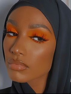 Pop Of Color Makeup Black Women, Eye Makeup Ideas Black Women, Orange Glam Makeup, Orange Makeup Looks Black Women, One Color Eyeshadow Look, Orange Makeup Looks, Makeup Looks For Black Women, Makeup 80s, Beyoncé Concert