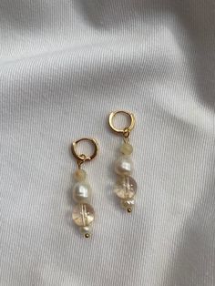 Handmade earrings Vintage, 1940's murano glass beads and stainless steel hoopa with antique baroque pearls Clicker closure Gold Baroque Pearl Bead Jewelry, Gold Baroque Pearl Beaded Jewelry, Gold Jewelry With Round Baroque Pearls, Dangle Pearl Charm For Jewelry Making, Handmade Czech Glass Drop Earrings, Artisan Gold Jewelry With Pearl Charm, Handmade Delicate Pearl Earrings, Delicate Adjustable Baroque Pearl Jewelry, Handmade Delicate Baroque Pearl Earrings