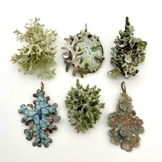 Eileen O’Shea (@youluckygirl) • Instagram photos and videos Jewelry Studio Organization, Body Ornament, Recycle Design, 3d Forms, Nature Inspired Art, Resin Jewelry Diy, Art Of Glass