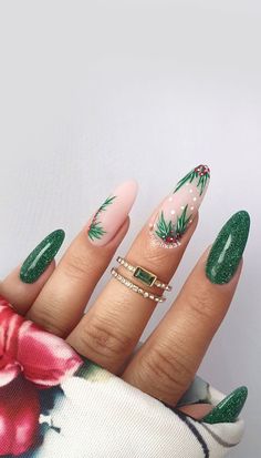 Christmas French Tip Nails Holly, Evergreen Nail Art, Tropical Holiday Nails, Christmas Nails Nail Art, Tropical Christmas Nails, Christmas Nail Designs Green, Christmas Nails Design Holiday, Christmas Theme Nails, Green Nails Christmas