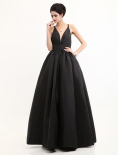 Fabric Taffeta Embellishment Pleated Hemline/Train Floor-Length Silhouette A-Line Neckline V-neck Sleeve Length Sleeveless Fully Lined Yes Built-in Bra Yes Occasion Formal Evening Weight 2.00kg Elegant Sleeveless Taffeta Gown, Satin V-neck Evening Dress With Pleated Bodice, Fitted Taffeta V-neck Dress, Black Sleeveless Satin Prom Dress, Sleeveless Taffeta Party Gown, Sleeveless Taffeta Gown For Party, Taffeta Sleeveless Evening Dress For Gala, Sleeveless Taffeta Evening Dress For Wedding, Evening Sleeveless Taffeta Gown