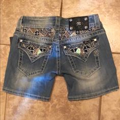 Miss Me Mid Shorts Size 25 Jps8310 Brand New With Tags, Never Worn Outfit Pieces, Miss Me Shorts, 2000s Clothes, Junior Year, Oldies But Goodies, 2000s Fashion, Fashion Outfit, Miss Me, Short Pants