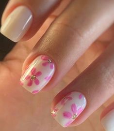 Simple Flower Nail Art, Short Stiletto Nails, Short Stiletto, Small Nails, Nails Trend, Hippie Nails, Romantic Nails, Simple Gel Nails