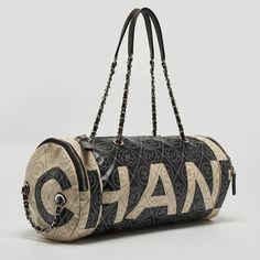 달력 디자인, White Camellia, Chanel Black And White, Bowler Bag, Embroidery Hoodie, Archive Fashion, Bags Black