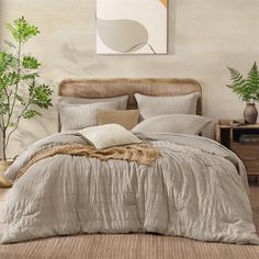 Exquisite Design: This Seersucker comforter set features a fluffy and unique puckered texture design, with stripes of varying widths presenting an elegant appearance, creating a sophisticated 3D wavy visual effect, adding a fashionable, exquisite and… King Size Comforter Sets Modern, Taupe Quilt Bedding, Tan Sheets Bedding, Boho Bedding Comforters, Oatmeal Comforter, Comforter Sets Cozy, Oatmeal Bedding, Farmhouse Comforter Sets, Down Comforter Bedding