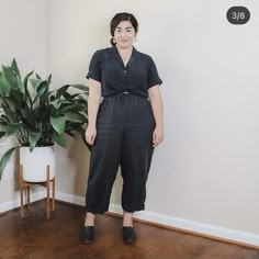 Plus Size Nonbinary Outfits, Curvy Masculine Fashion, Plus Size Normcore, Plus Size Art Teacher Outfits, Masc Outfits For Women Plus Size, Comfycore Outfits, Minimalist Plus Size Fashion, Queer Workwear, Alternative Business Casual Plus Size