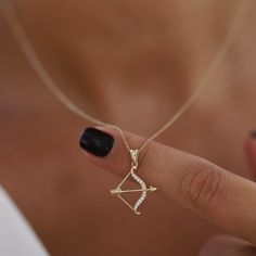 Bow And Arrow Jewelry, Bow And Arrow Necklace, Yellow Gold Cubic Zirconia Charm Necklace For Wedding, Archer Necklace, Gold Minimalist Jewelry, Jewelry Layering, Arrow Jewelry, Arrow Pendant, Diamond Bows