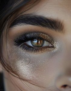 Eyeshadow Ideas For Brown Eyes, Smoky Brown Eye Makeup, Makeup Brown Eyeshadow, Addition Exterior, Makeup Ideas For Brown Eyes, Brown Eyeshadow Looks, Bronze Makeup Look, Eyeshadow Ideas, Smoky Eyeshadow