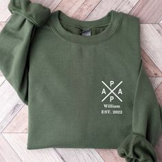 Personalized Papa Sweatshirt, Custom Papa Crewneck, Fathers Day gift, Est Year Papa Sweatshirt, Gift for Father, New Dad, Dad with kid name 👉HOW TO ORDER👈 1️⃣  Choose your T-shirt color 2️⃣  Choose your T-Shirt size 3️⃣  Choose your design & text color 4️⃣ Need more Items? Add the current item in the cart. And If you like to add more items to your order please press the back button and repeat steps 1-3 again. 5️⃣Once all your desired items are in your cart you may complete your order by enteri Personalized Crew Neck Tops For Father's Day, Family Matching Sweatshirt With Letter Print As Gift, Family Matching Sweatshirt With Letter Print, Family Matching Letter Print Sweatshirt As Gift, Customizable Family Matching Crew Neck Sweatshirt, Personalized Crew Neck Top, Casual Father's Day Gift Sweatshirt, Father's Day Cotton Sweatshirt With Name Print, Family Matching Crew Neck Sweatshirt For Father's Day