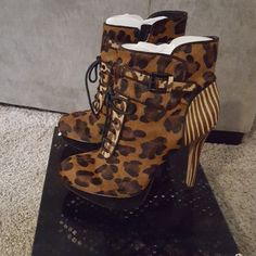 Real Fur Sam Edelman Ankle Booties. Never Been Worn. Leopard Print Leather Ankle Boots, Brown Leather High-top Heels, Brown High-top Leather Heels, Brown Platform Ankle Booties, Leopard Print Leather Boots For Party, Chill Fashion, Goth Shoes, Animal Humour, Cute Shoes Heels