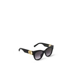 LOUIS VUITTON® - Lv Link Pm Cat Eye Sunglasses - Black Black Cat Eye Sunglasses, Model Features, Vintage Inspiration, Louis Vuitton Official, Luxury Sunglasses, Feminine Design, Vintage Glamour, Fashion Books, Small Leather Goods