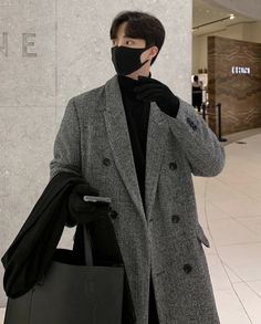 Outfits, cool, fashion, fashion tips, outfit of the day, korean, ulzzang boys, ulzzang, korean style, handsome, cute, OOTD, fashion style, boys, men, boyfriend material, husband material Korean Men In Suits, Boys Aesthetic Outfits, Kpop Fashion Men, Men Stylish Dress, Mens Outfit Inspiration, Europe Fashion, Mens Winter Fashion, Gentleman Style, Korean Men