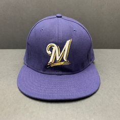 Vintage New Era Milwaukee Brewers Fitted Hat Size : 7 5/8 (60.6cm) *Great used condition. *No holes or stains. *Embroidered graphic.  *Overall condition is 8/10 Sweet Jeans, New Era Fitted, New Era Hats, Embroidered Crewneck, Milwaukee Brewers, Fitted Hat, Hat Cap, Fitted Hats, Hat Sizes