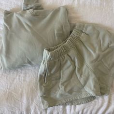 Nwot! In Great Condition. Listing Includes Both The Hoodie And Sweat-Shorts In Size Small. Inside Material Is Super Comfy And Perfect For Lounging. Color Is A Pale Green. All Items Come From A Pet And Smoke Free Home :) Please Reference Sa For Sizing Details Sweat Sets, Set Active, Dream Aesthetic, Sweat Set, Hoodie Set, Active Hoodie, Sweat Shorts, Women Set, Pale Green