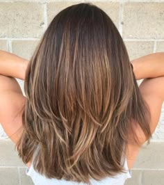 Sholder Length Girl Haircut With Layers, Medium Choppy Layers, Round Layers, Thick Hair Cuts, Layered Haircuts For Medium Hair, Medium Layered Haircuts, Medium Layered Hair, Fall Hair Cuts